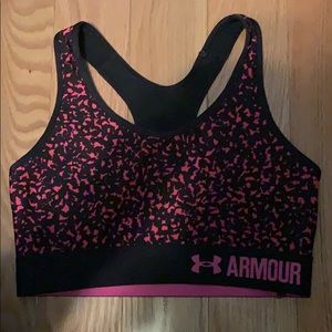 Under Armour Sports Bra in great condition